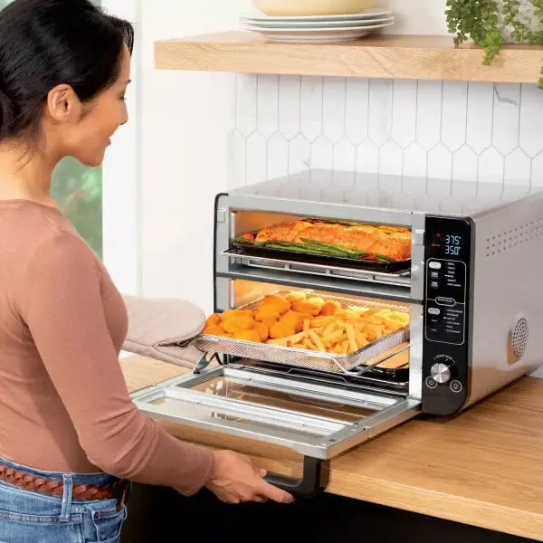 12-In-1 FlexDoor Dual-Oven System – FlavorSeal Sealing, Rapid Top Oven & Convection Air Fryer Base