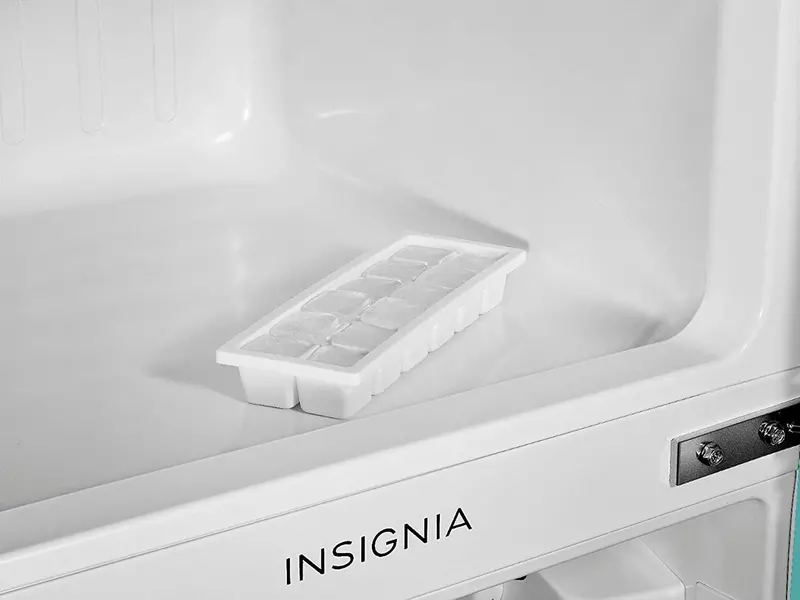 3.1 Cu Ft Retro Mini Refrigerator with Top-Freezer Compartment and Cool Mint Exterior