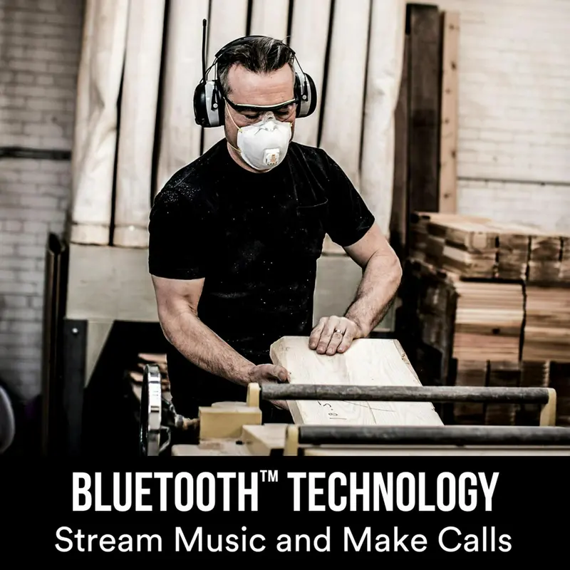 3M WorkTunes Connect Bluetooth Hearing Protection Headset with AM/FM Radio