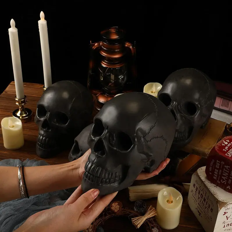 4-Pack Heat-Resistant Fire Pit Skull Decorations – Cast-Iron Halloween Accents for Outdoor Gatherings