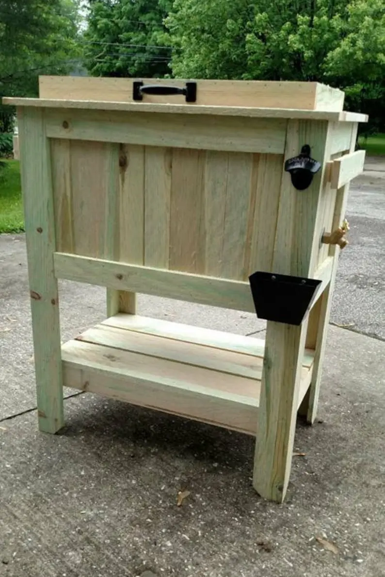 Antique-Style 48-Quart Cedar Beer Cooler Stand – All-Weather Outdoor Beverage Station with Brass Drain & Accessories