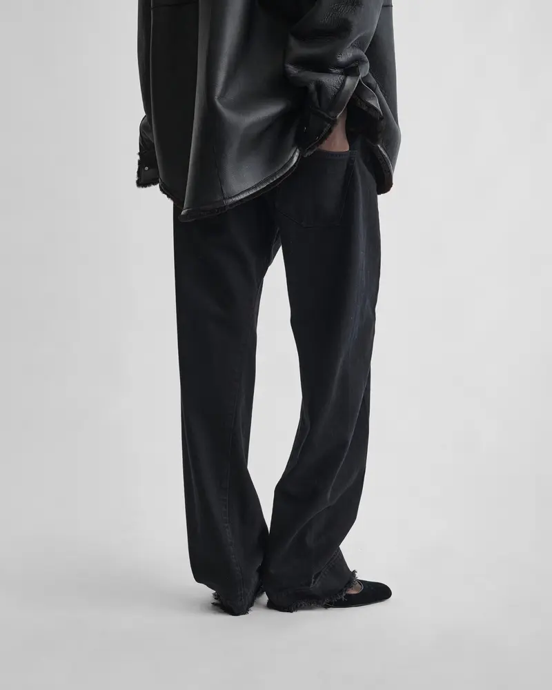 Arch Black Organic Denim Jeans With Curved Leg Design