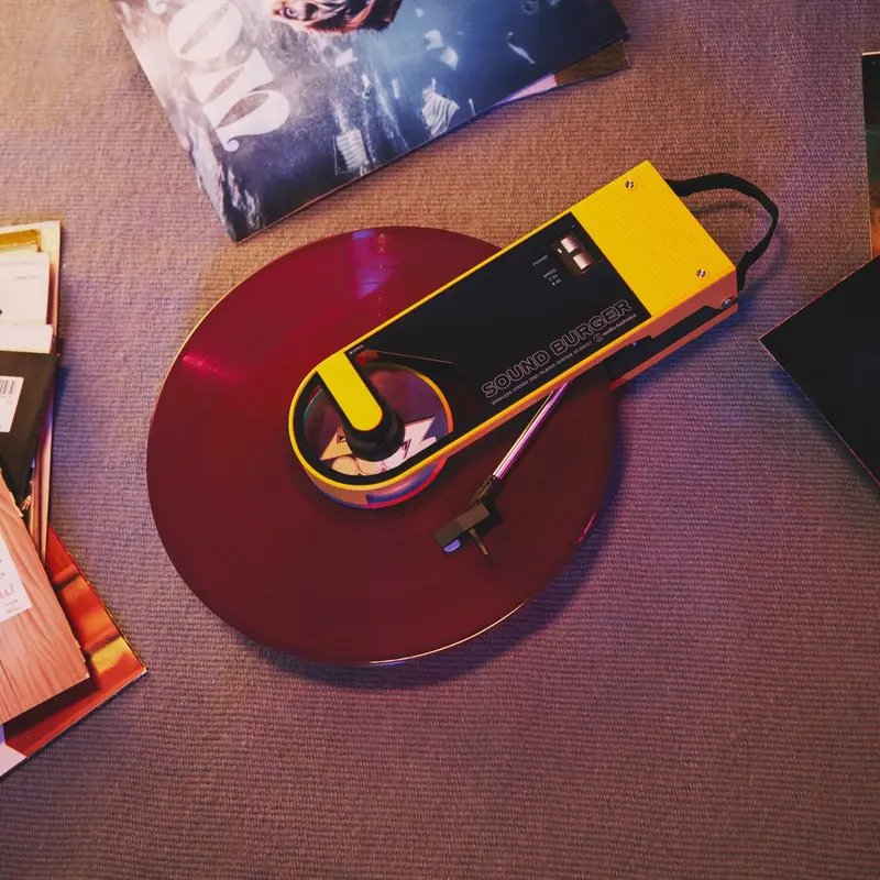 Audio-Technica Sound Burger Turntable AT-SB727-YL – Portable Vinyl Player