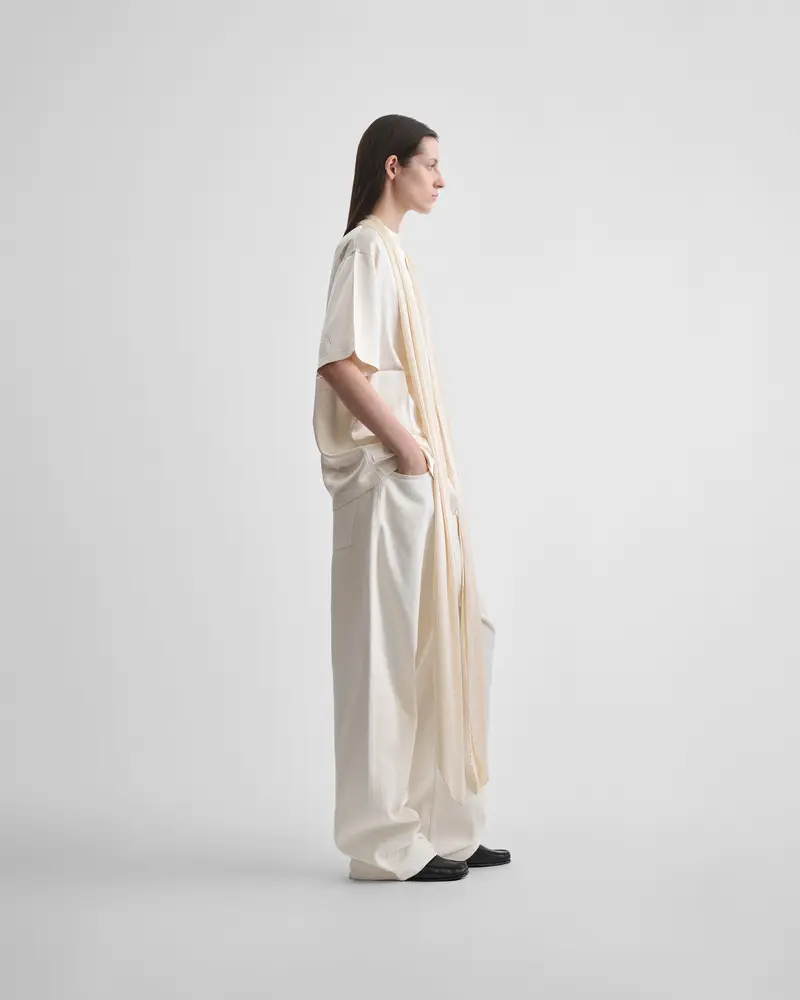 Cream Stretch Silk Detachable Scarf T-Shirt