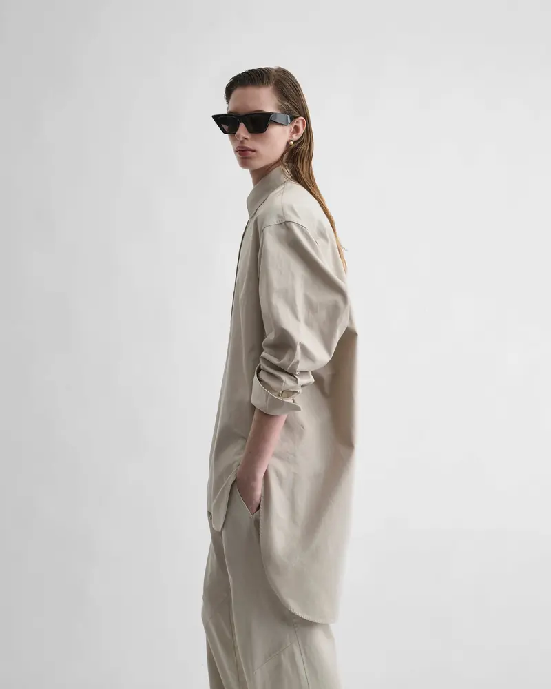 Curved-Hem Cotton Twill Shirt In Cashew
