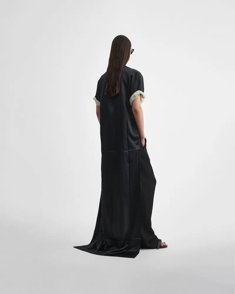Dramatic Graphic Train Tee In Black Silk Satin