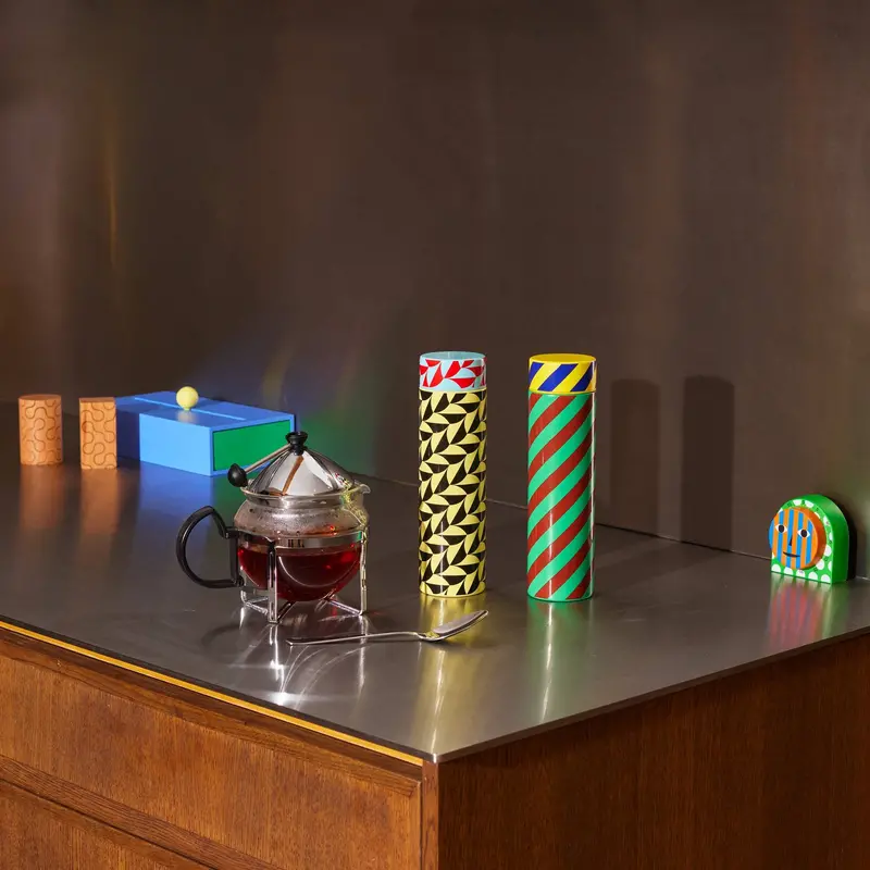 Dusen Dusen Insulated Thermal Bottle with Bold Stripe Pattern