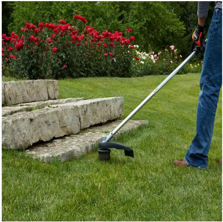ECHO SRM-225 Professional-Grade 21.2cc Gas String Trimmer – Straight Shaft