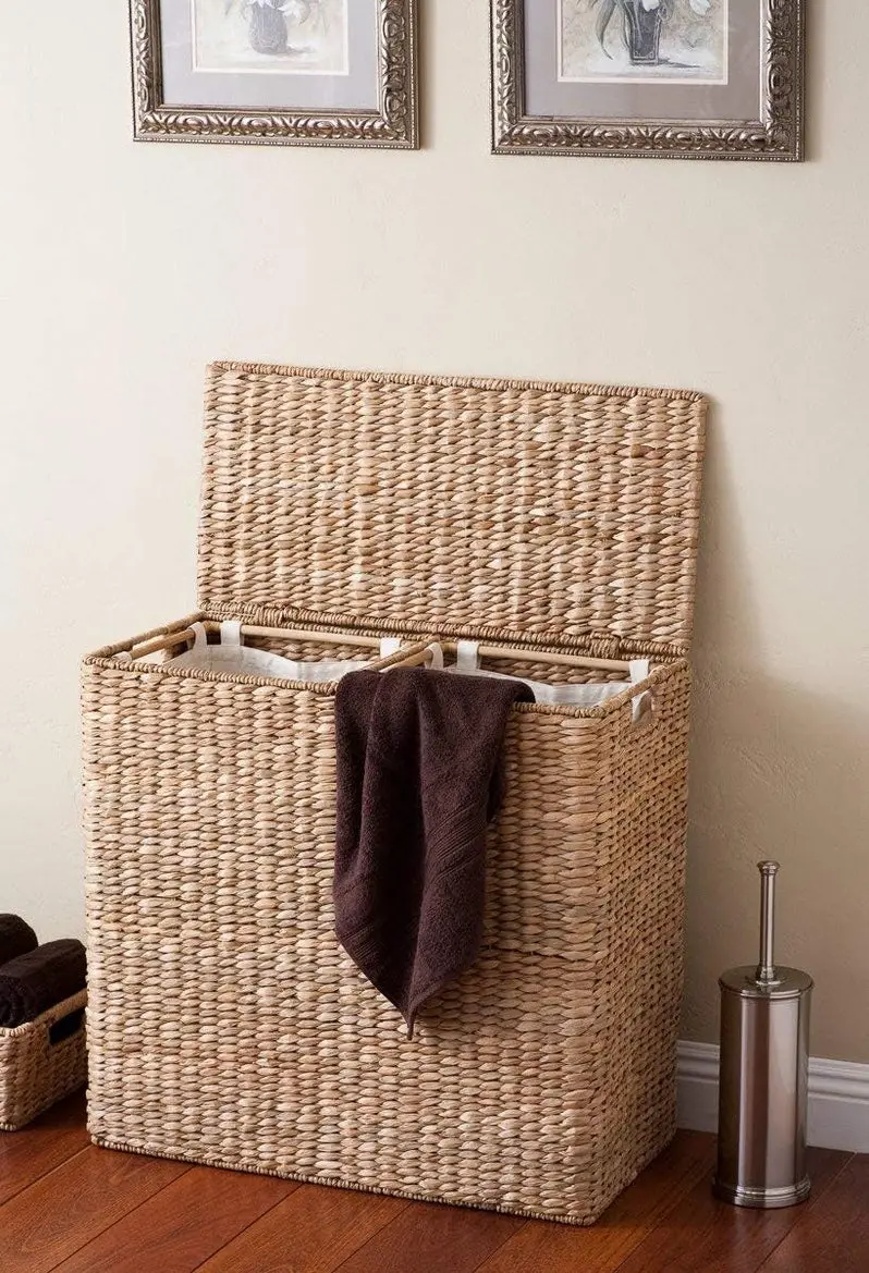 Extra-Large Split-Style Gift Basket – Elegant Lined Presentation Container for Special Occasions