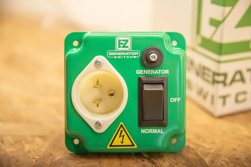 EZ Manual Generator Transfer Switch – 15-Amp, 125-Volt Green-Rated Device for Residential Backup Power Systems