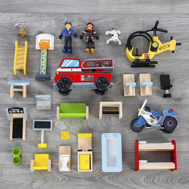 Foldable Three-Tier Wooden Playset – Includes 26 Role-Play Accessories for Kids