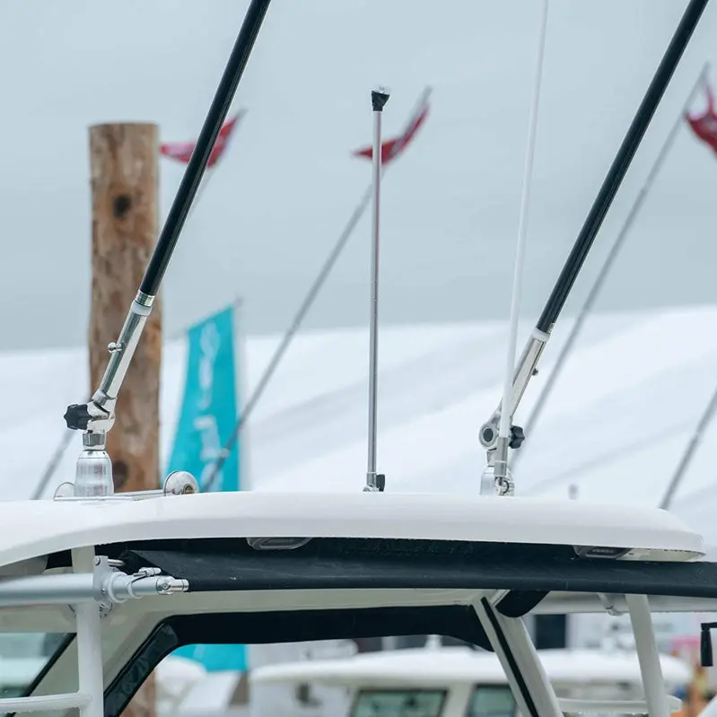 Grand Slam 280 Outrigger Mount for Fishing Boats