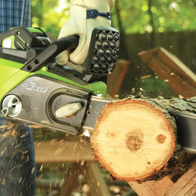 Greenworks 40V Cordless Brushless Chainsaw – 16-Inch Bar with 4.0 Ah Battery and Charger (Model 20312)