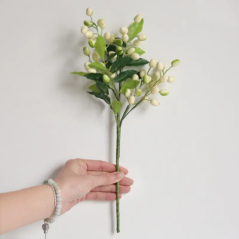 Holiday-Themed Silk Flower Ornaments – Festive Botanical Accents for Trees, Mantels, and Party Backdrops