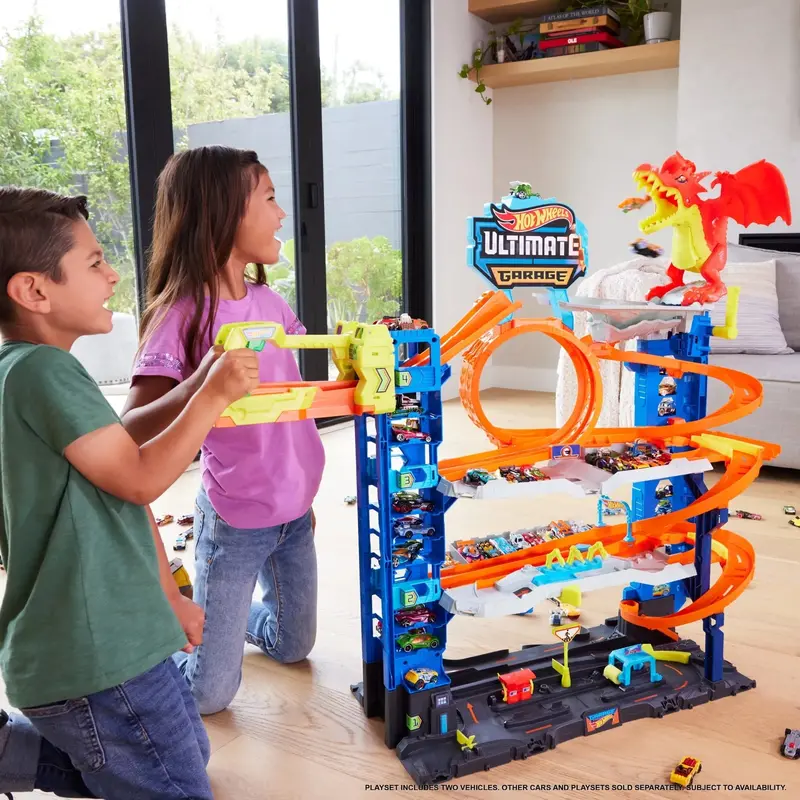 Hot Wheels City Ultimate Garage Playset — Expandable Toy Storage System Including 2 Die-Cast Vehicles (Ages 4–8)