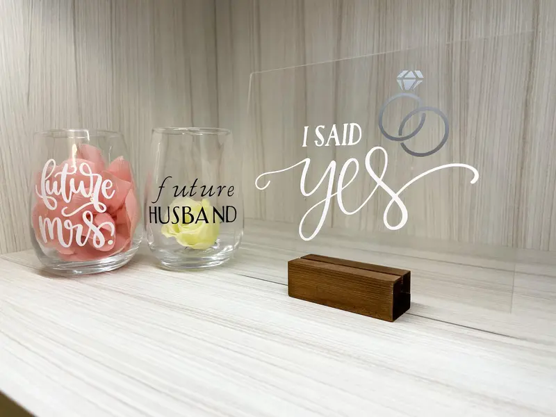 'I Said Yes' Acrylic Display Stand for Bridal Showers & Celebrations