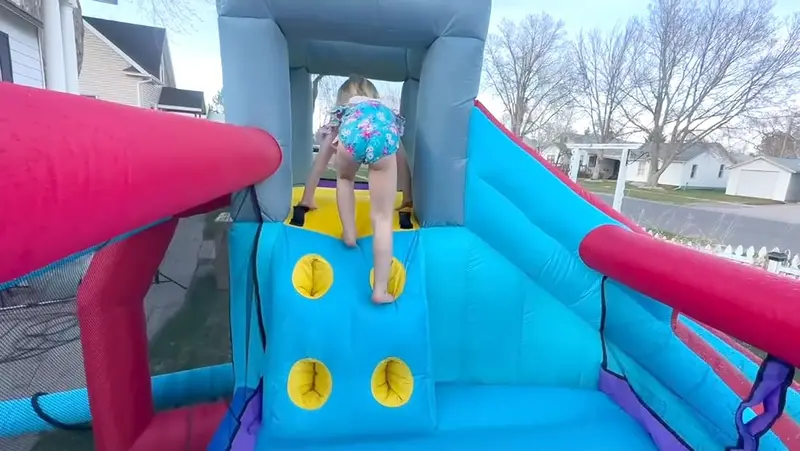 Inflatable Backyard Water Play Center – 8-in-1 Kids’ Splash Park Featuring Slide, Bouncer, Pool & More