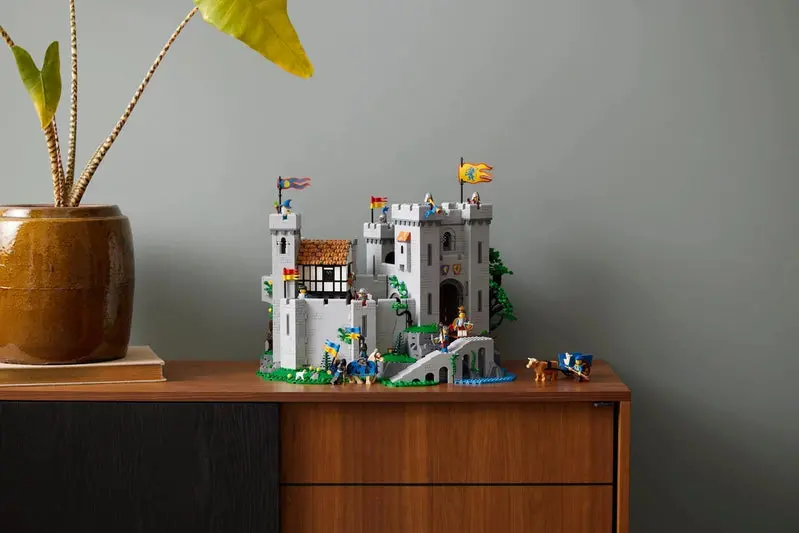 Interactive Medieval Castle Playset Featuring Lion Knights Theme