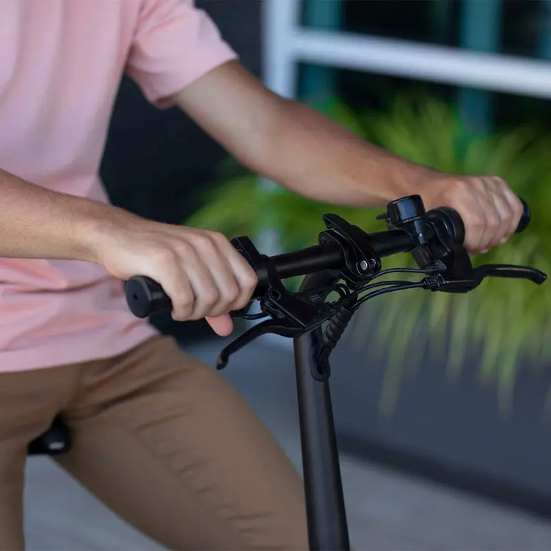 Jetson Bolt Pro E-Bike – Step-Through Frame, 250W Motor, Built-In LED Lights & LCD Dashboard