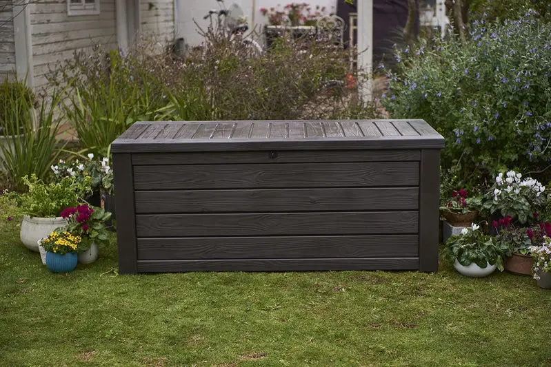 Keter Westwood 150-Gallon Heavy-Duty Deck Box – Durable Resin Outdoor Storage Solution for Furniture, Cushions & Gear