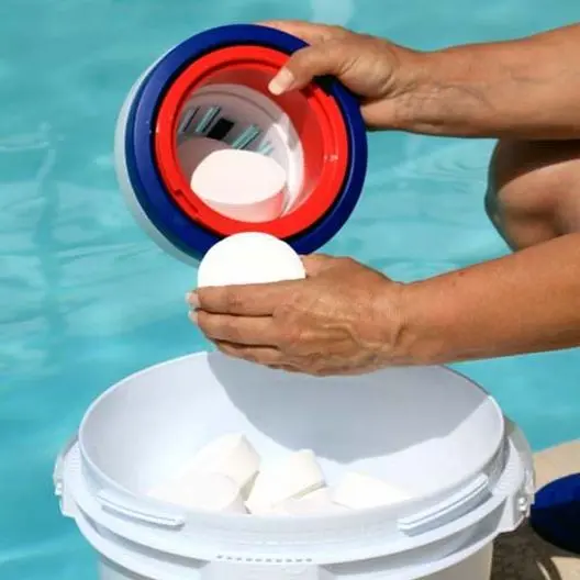Leslie’s 3-Inch Slow-Dissolve Chlorine Tablets – Trichlor Pool Sanitizer, 20-Lb Bulk Bucket