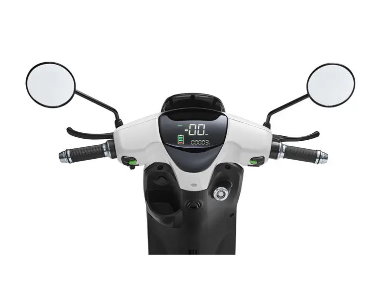 Luxxon E2100 High-Performance Electric Scooter – 2000W Motor, 45 km/h Top Speed, 71 km Range