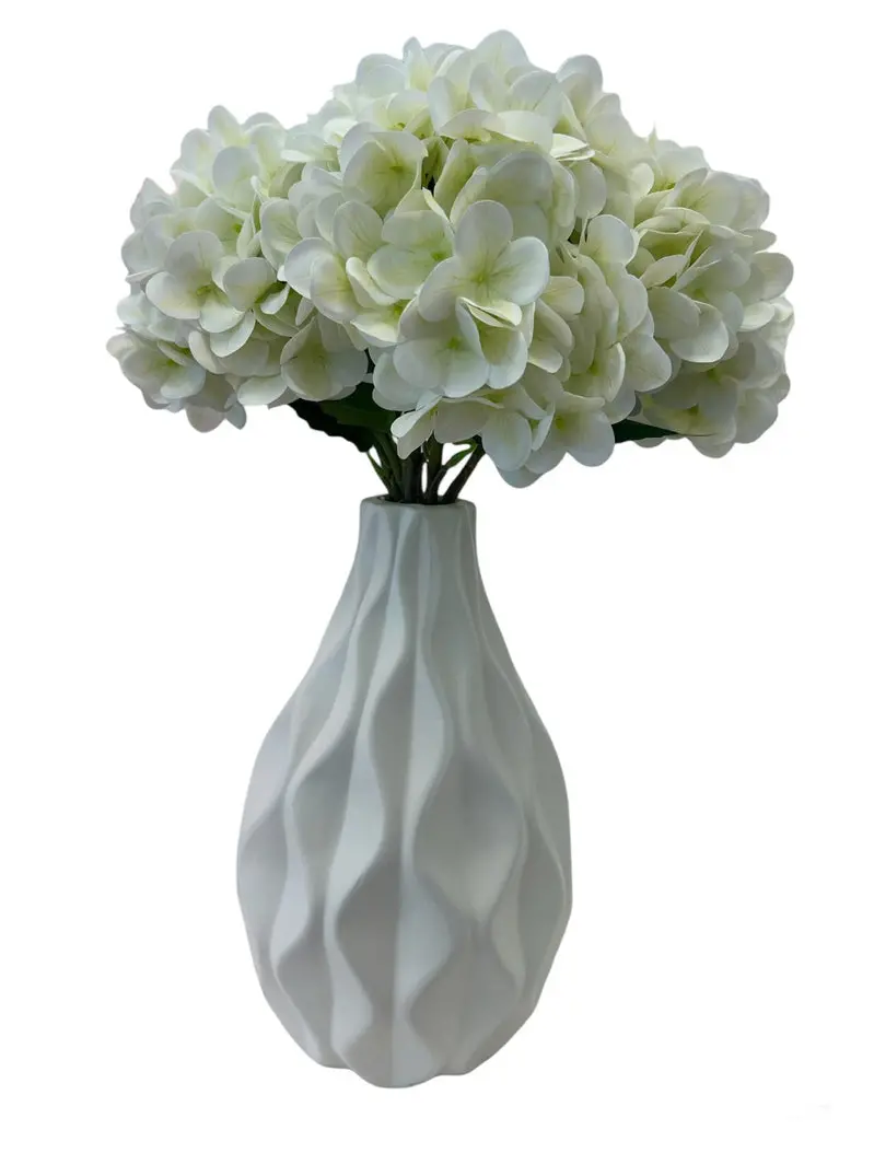 Minimalist White Ceramic Mini Vase – Compact Tabletop Decor