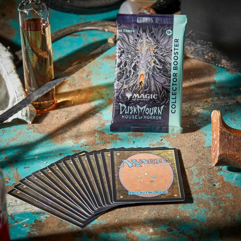 MTG Duskmourn: House of Horror Collector Booster Box – Limited-Edition Magic Set