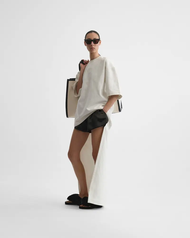 Oversized White Jersey T-Shirt With Back Train Hem