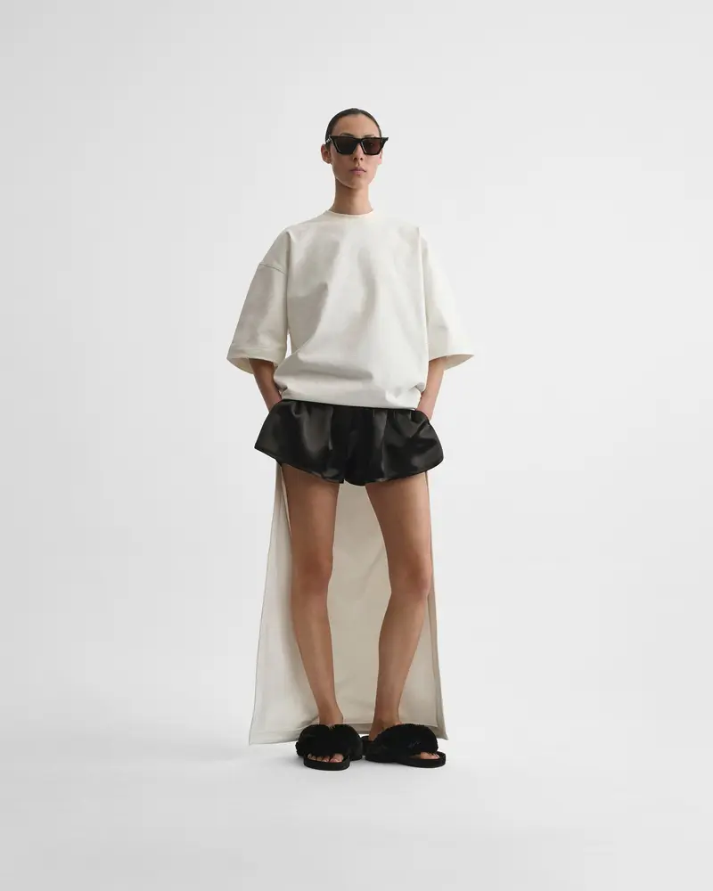 Oversized White Jersey T-Shirt With Back Train Hem