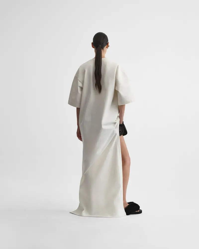 Oversized White Jersey T-Shirt With Back Train Hem