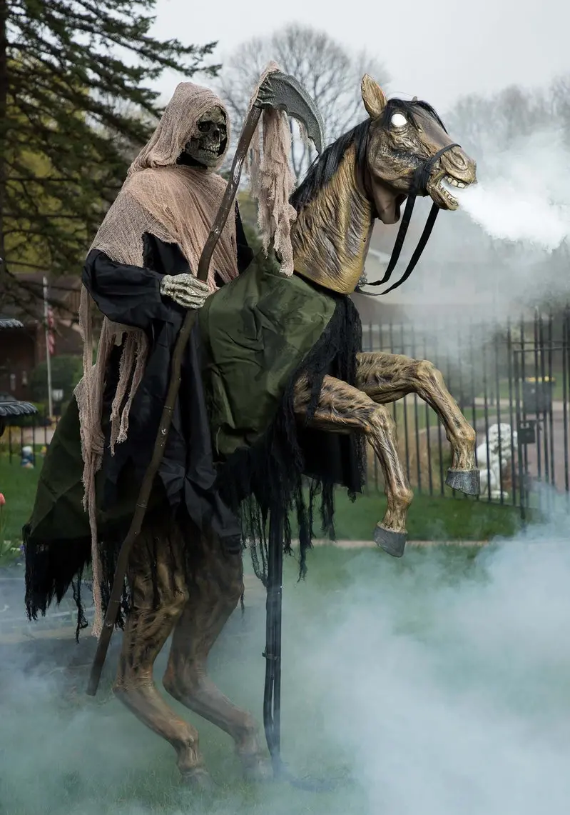 Reaper's Ride Animatronic Prop – Motion-Activated Haunted House Decoration