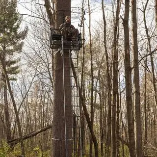 RIVERS EDGE Lockdown LD202E 21-Foot Two-Person Ladder Treestand