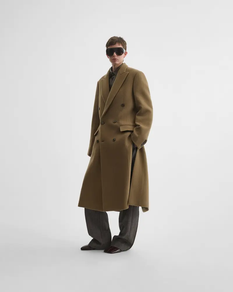 Tobacco Double-Breasted Cashmere-Wool Men'S Coat With Inverted Sleeves
