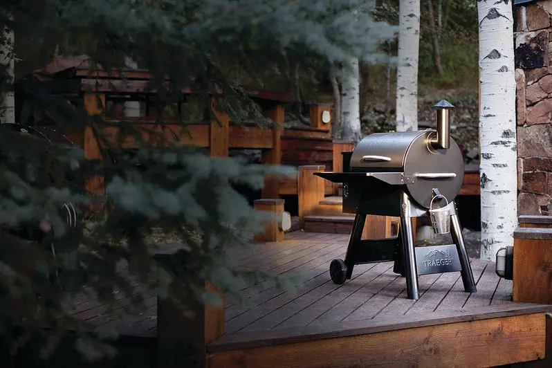 Traeger Pro 22 WiFIRE Pellet Grill & Smoker – Bronze-Finished Electric Wood-Fired Cooking System with Smart Grilling Technology