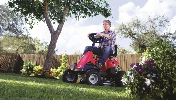 Troy-Bilt TB30 Remanufactured Riding Lawn Mower – 30-Inch Cutting Deck, 382cc Engine, and 6-Speed Transmission