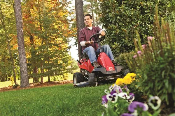 Troy-Bilt TB30 Remanufactured Riding Lawn Mower – 30-Inch Cutting Deck, 382cc Engine, and 6-Speed Transmission